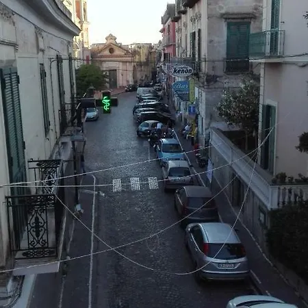 Palazzo Brancaccio A Sant'anna דירה